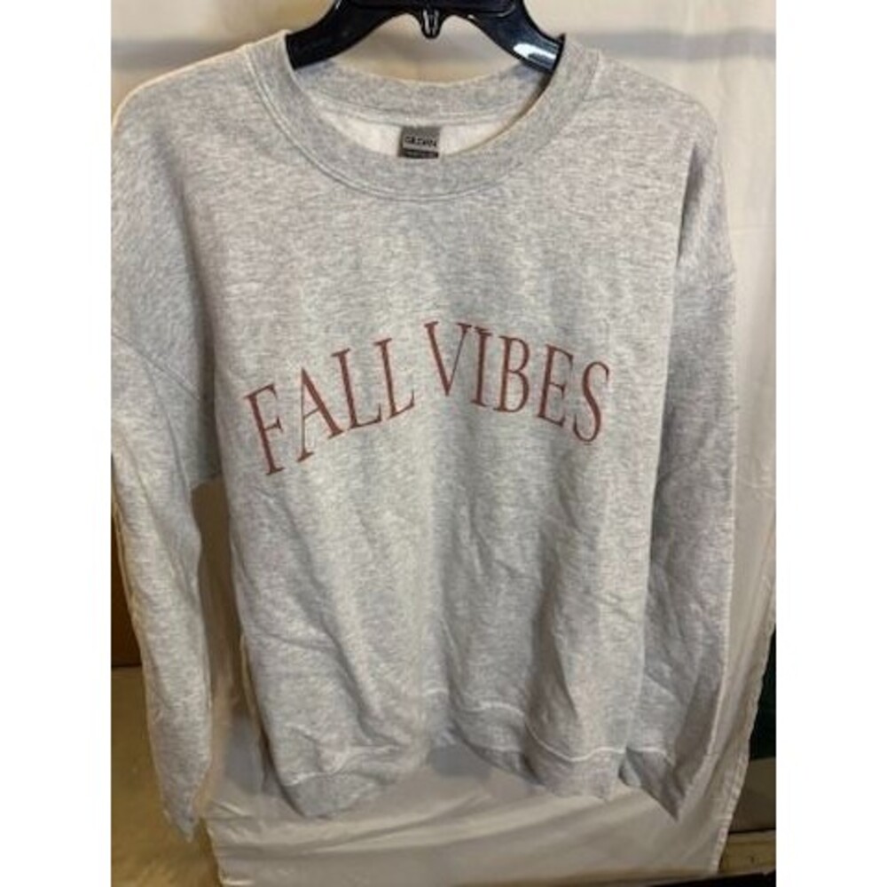 Gildan “Fall Vibes” Gray Crewneck Sweatshirt – Size L